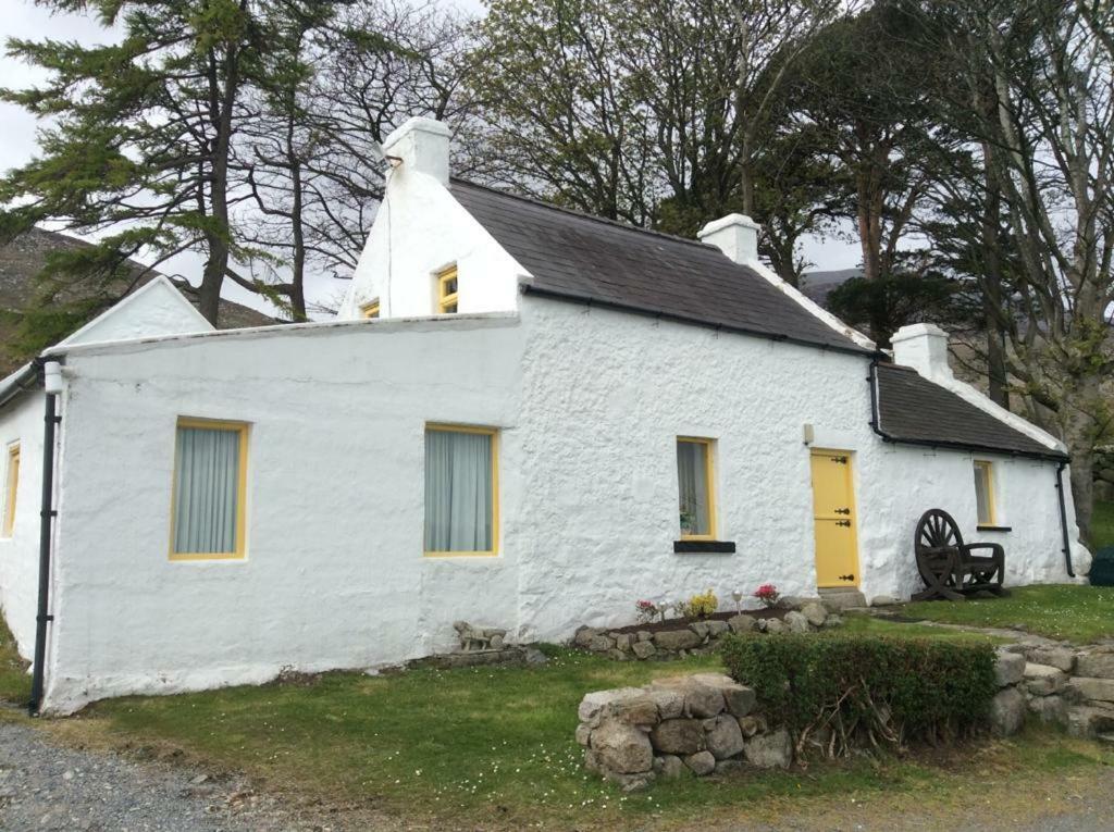 Stunning Views At Ballagh Cottage Newcastle 纽卡斯尔 外观 照片