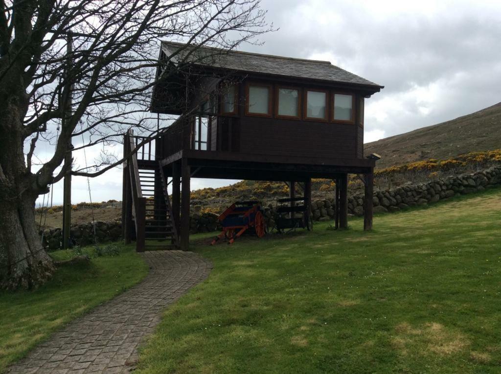 Stunning Views At Ballagh Cottage Newcastle 纽卡斯尔 外观 照片